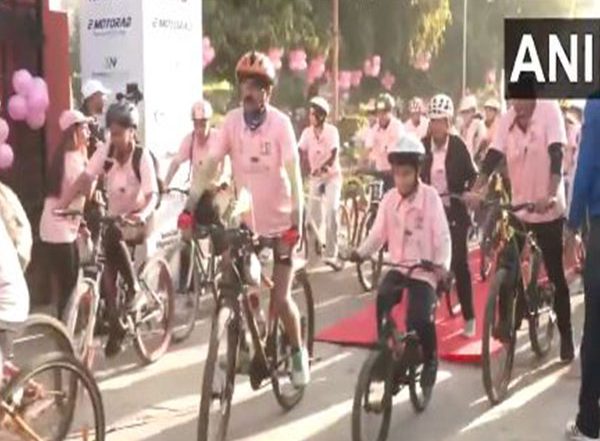 India News | Fit India Pink Cyclothon Season 2 'Shashakt Nari' Flagged off in Delhi on International Women's Day