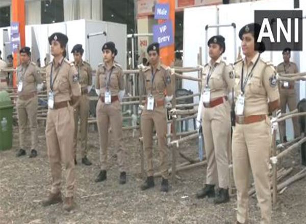 India News | Gujarat: Women Police Officials Take Charge of Security Arrangements in Navsari Ahead of PM Modi's Visit