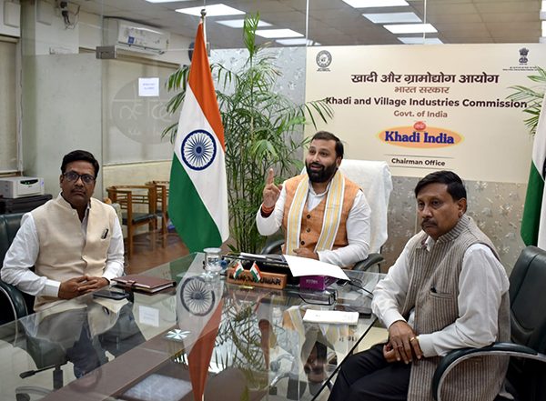 India News | Khadi Products Witnessed Historic Sale of Rs 12.02 Cr at Mahakumbh: KVIC Chairman