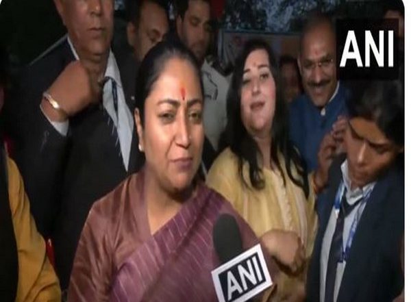 India News | Delhi CM Rekha Gupta Meets Slum Dwellers in RK Puram