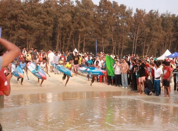 Sports News | Christian Andersen, Esperanza Barreras Dominate Pro Sprints as India Paddle Festival 2025 Concludes in Spectacular Fashion