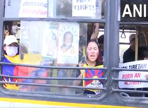 World News | Tibetans Protesting Outside Chinese Embassy Detained by Police in Delhi