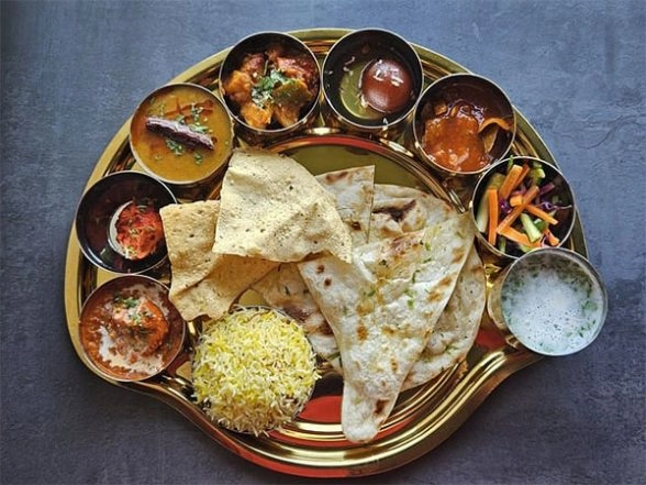 Price of Vegetarian Thali Drops While Non-Veg Thali Surges in February: Crisil Report