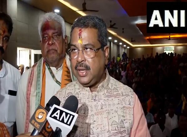India News | Union Education Minister Shares TN Govt Letter Consenting to Implement PM SHRI Scheme