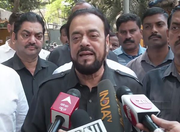 India News | SP MLA Abu Azmi Appears Before Investigation Officer over Aurangzeb Remark Controversy