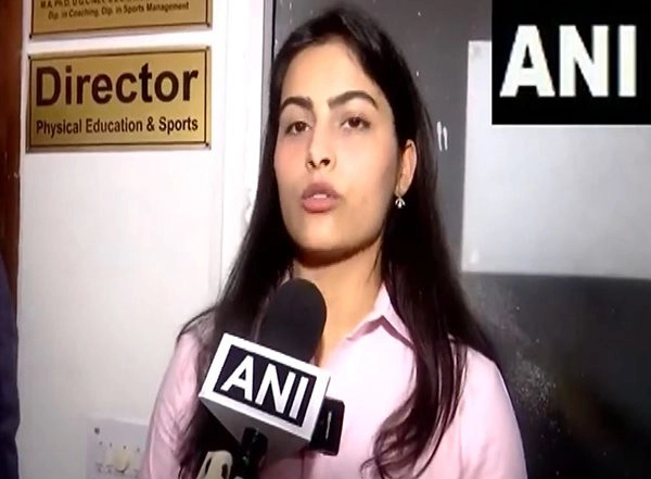 Sports News | Manu Bhaker Emphasizes the Importance of Fitness for a Healthy Life