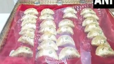 India News | UP: In a Golden Twist, Sweets Shop Sells Gujiyas for Rs 50,000 Per Kg