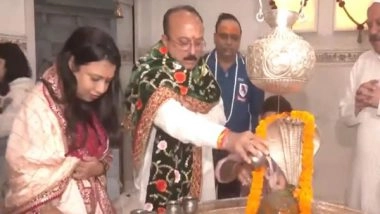 India News | Delhi Minister Ashish Sood Offers Prayers at Jhandewalan Temple on Holi