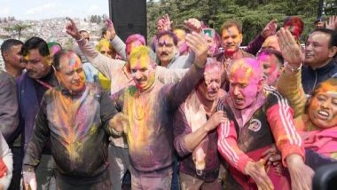 India News | Himachal CM Celebrates Holi with Congress Leaders, Residents at Oak Over