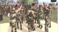 India News | BSF Troops Celebrate Holi at India-Bangladesh Border in Bengal's Darjeeling