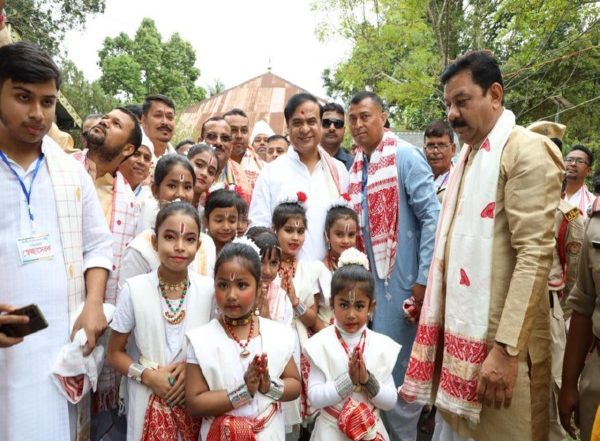 India News | Assam CM Sarma Celebrates Holi, Dola Festival in Barpeta