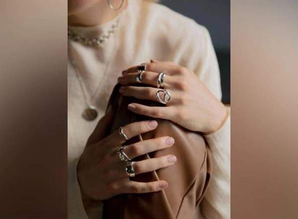 Business News | Silver to Shine Brighter Than Gold in 2025; Supply Deficit, Industrial Demand to Drive Rally, Says Report