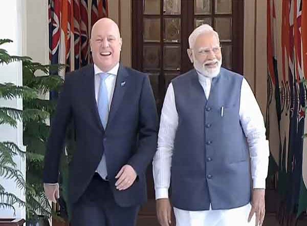 World News | PM Modi Holds Bilateral Meeting with Visiting New Zealand PM Luxon