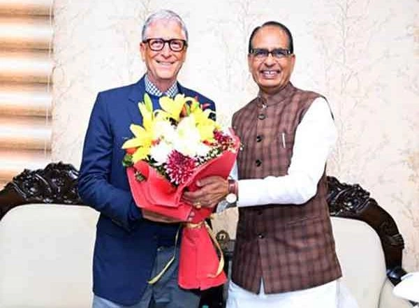 Business News | Shivraj Singh Chauhan Discusses with Bill Gates Various Topics on Agriculture, Rural Development