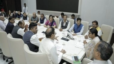 India News | Delhi CM Rekha Gupta Consults Chartered Accountants for 2025-26 Budget