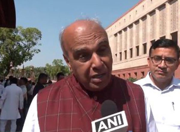 India News | Why Did Rahul, Priyanka Miss Mahakumbh? BJP's Jagdambika Pal Seeks Answers from Congress