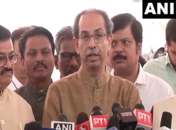 India News |  BJP Govt Can Remove Aurangzeb's Tomb if It Wants: Uddhav Thackeray