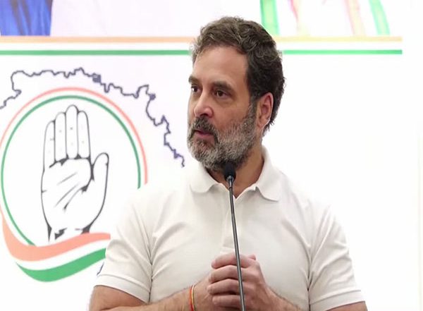 India News | No Indian Should Be Deprived of Their Vote by Aadhaar-voter ID Linking: Rahul Gandhi Urges EC