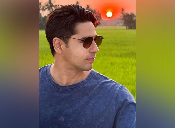 Entertainment News | Sidharth Malhotra Recalls Working in 'Kapoor & Sons'