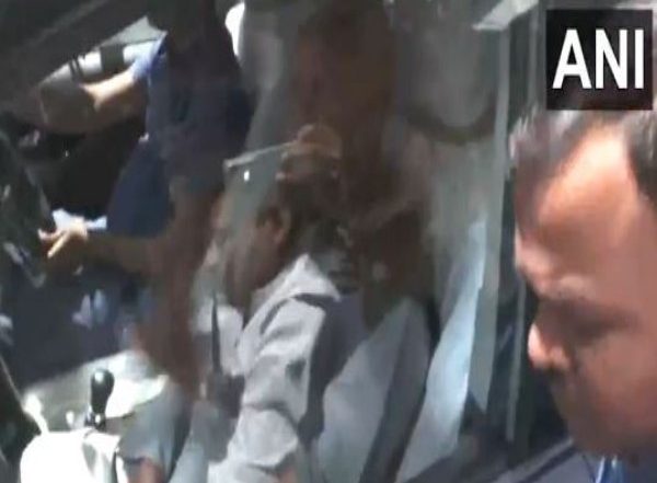 India News | Bihar: RJD Chief Lalu Yadav Appears Before ED over Land for Jobs Scam