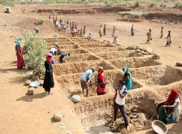 Business News | Govt Released Rs 7.8 Lakh Crore for MGNREGA Since 2014-15, Helped in Creating over 8 Crore Rural Assets