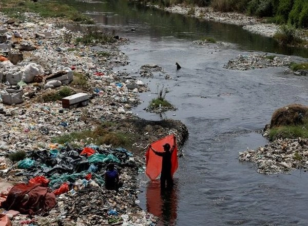 World News | Islamabad's Fruit Market Grapples with Waste Crisis, Threatening Public Health
