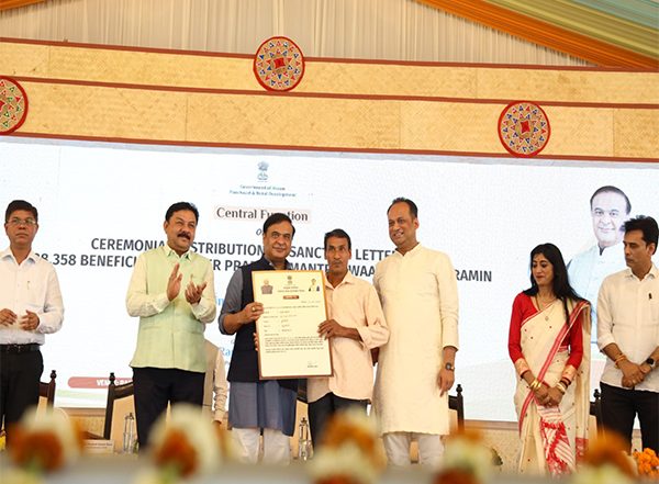 India News | Assam CM Distributes More Than 3.88 Lakh Sanction Letters of PMAY-G to Beneficiaries