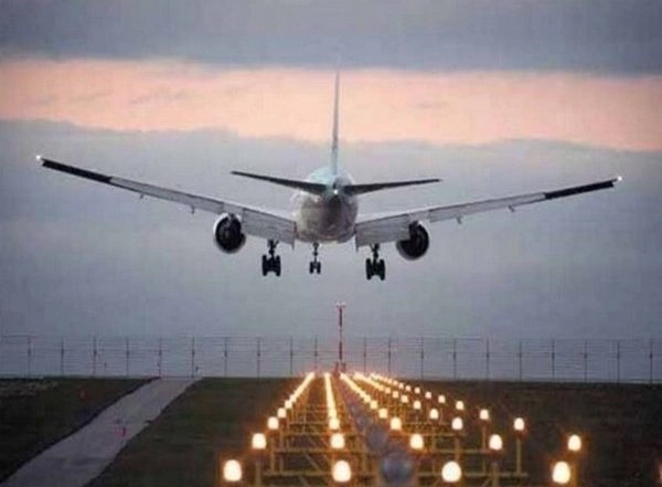 Business News | Dominance of Foreign Airlines on International Routes to Benefit Indian Carriers: ICRA