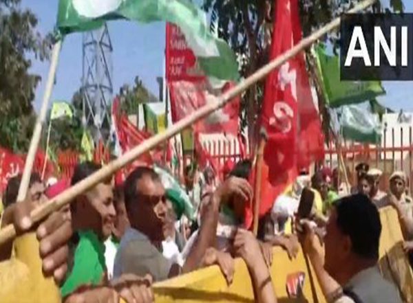 India News | Farmers March to Haryana CM Nayab Saini's Residence in Karnal