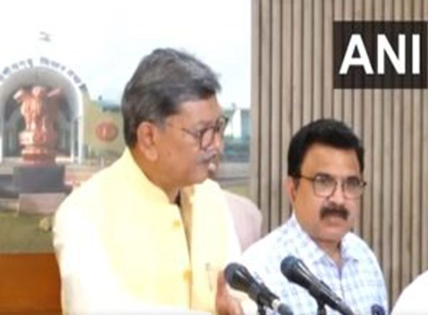 India News | Congress Leader Mahant Supports Action Against Naxalites, Asks Which Big Industrialists Will Come for Bastar's Development