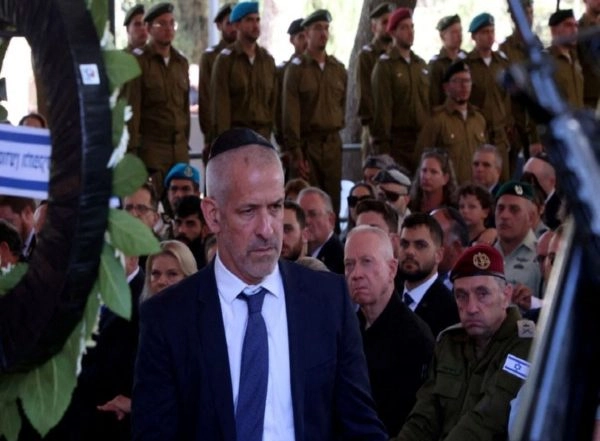 World News | Israeli Cabinet Votes to Remove Shin Bet's Head Ronen Bar