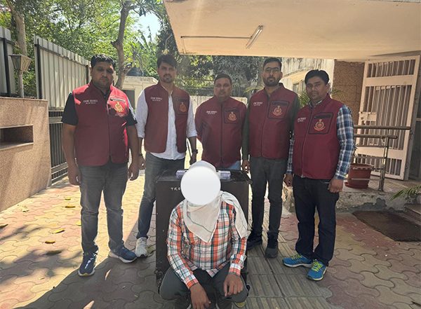 Entertainment News | Delhi Crime Branch Officers Pose as Mumbai-based Model on Instagram to Trap, Arrest Gangster