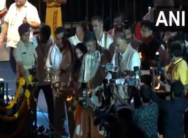 India News | Karnataka: Dy CM DK Shivakumar Performs Cauvery Aarti in Bengaluru