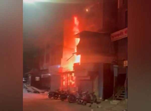 India News | Maharashtra: Fire in a Godown in Pune Brought Under Control, No Casualties Reported