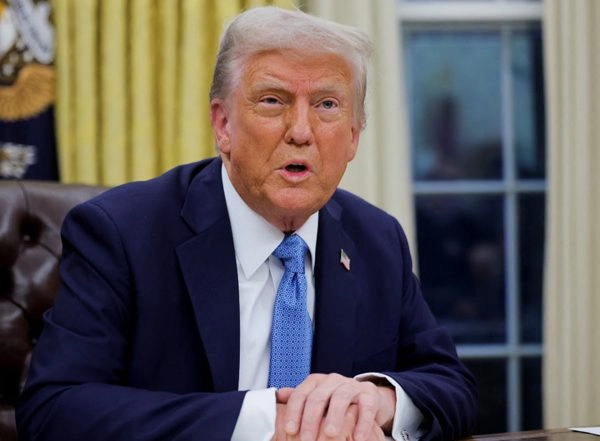 World News | US President Trump Says He Will Pay out of His Pocket to the Astronauts Who Got Back from Space