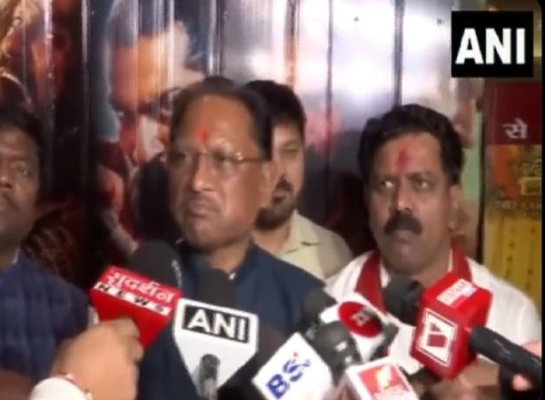 Entertainment News | Chhattisgarh CM Attends Special Screening of Vicky Kaushal-starrer 'Chhaava'; Praises Film