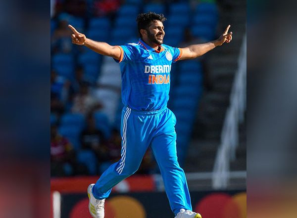 Sports News | Shardul Thakur Set to Join Lucknow Super Giants as a Substitute for Mohsin Khan