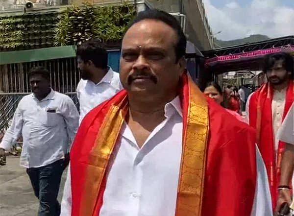 Entertainment News | 'RRR' Producer DVV Danayya Offers Prayers at Sri Venkateswara Swamy Temple in Tirupati