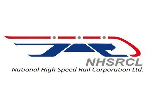 India News | Rail Traffic Halted in Geratpur-Vatva Section of Ahmedabad Division as Gantry Falls; No Injuries Reported