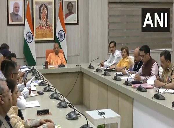 India News | UP CM Yogi Adityanath Holds Meeting with Officials, Reviews Law and Order Situation in State