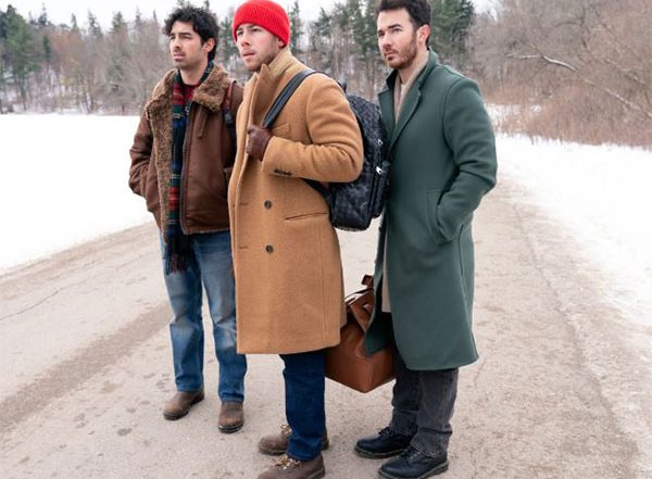Entertainment News | Jonas Brothers Spread Holiday Cheer with New Movie 'A Very Jonas Christmas', First Look Out!