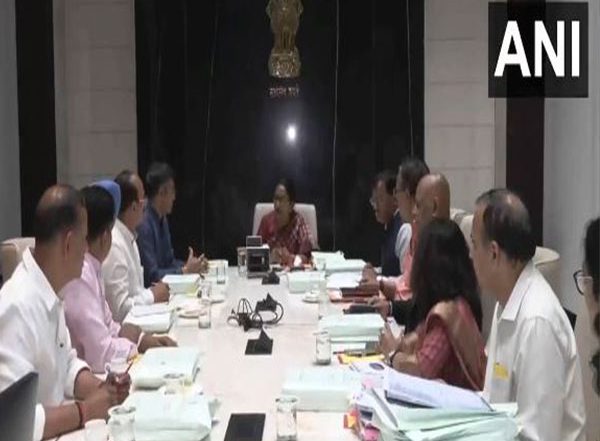 India News | Delhi CM Holds Cabinet Meeting Ahead of Budget Presentation