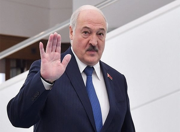 World News | Lukashenko Sworn in for New Term as Belarus' President