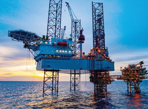 Business News | L&T Bags Largest-ever Contract from QatarEnergy LNG for Its Offshore Hydrocarbon Business