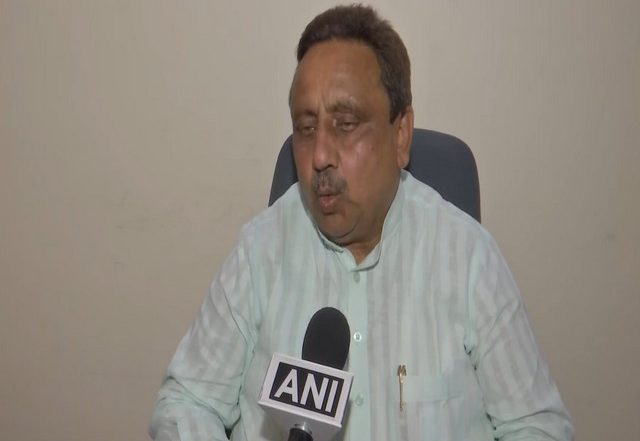 Business News | Praveen Khandelwal Urges Centre to Exempt Small Merchants, Consumers from Paying Merchant Discount Rate