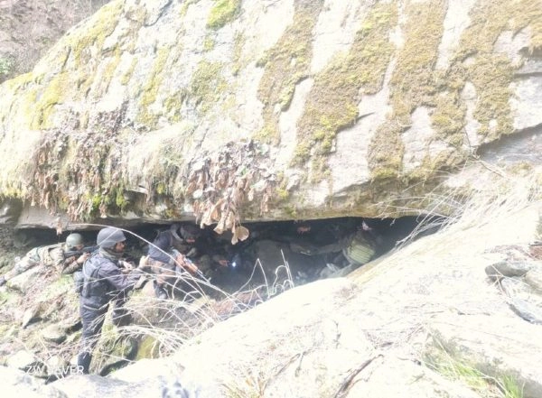 India News | J-K: Hideout Busted in Baramulla; Arms, Explosives Recovered