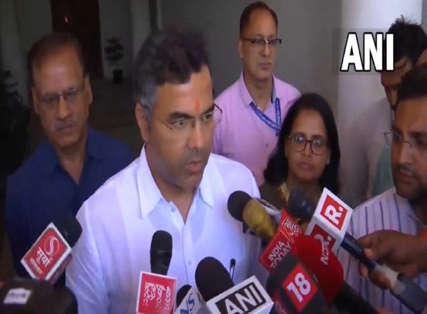 India News | Delhi Minister Parvesh Verma Chairs Meeting with Delhi Jal Board Officials and MLAs. Discusses 'Summer Action Plan'