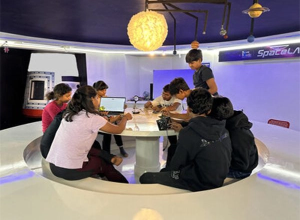 Business News | BlueBlocks School and TakeMe2Space Join Forces to Launch a CubeSat with a Payload Built by India's Youngest Researchers