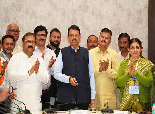 India News | Grant of Rs 25 Crore 44 Lakh Distributed in Accounts of 560 Cowsheds by Maharashtra CM Devendra Fadnavis