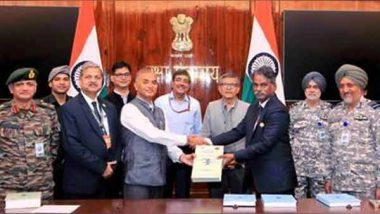 India News | Defence Ministry Signs Contract for Wet Leasing of KC-135 Mid-air Refueller Aircraft